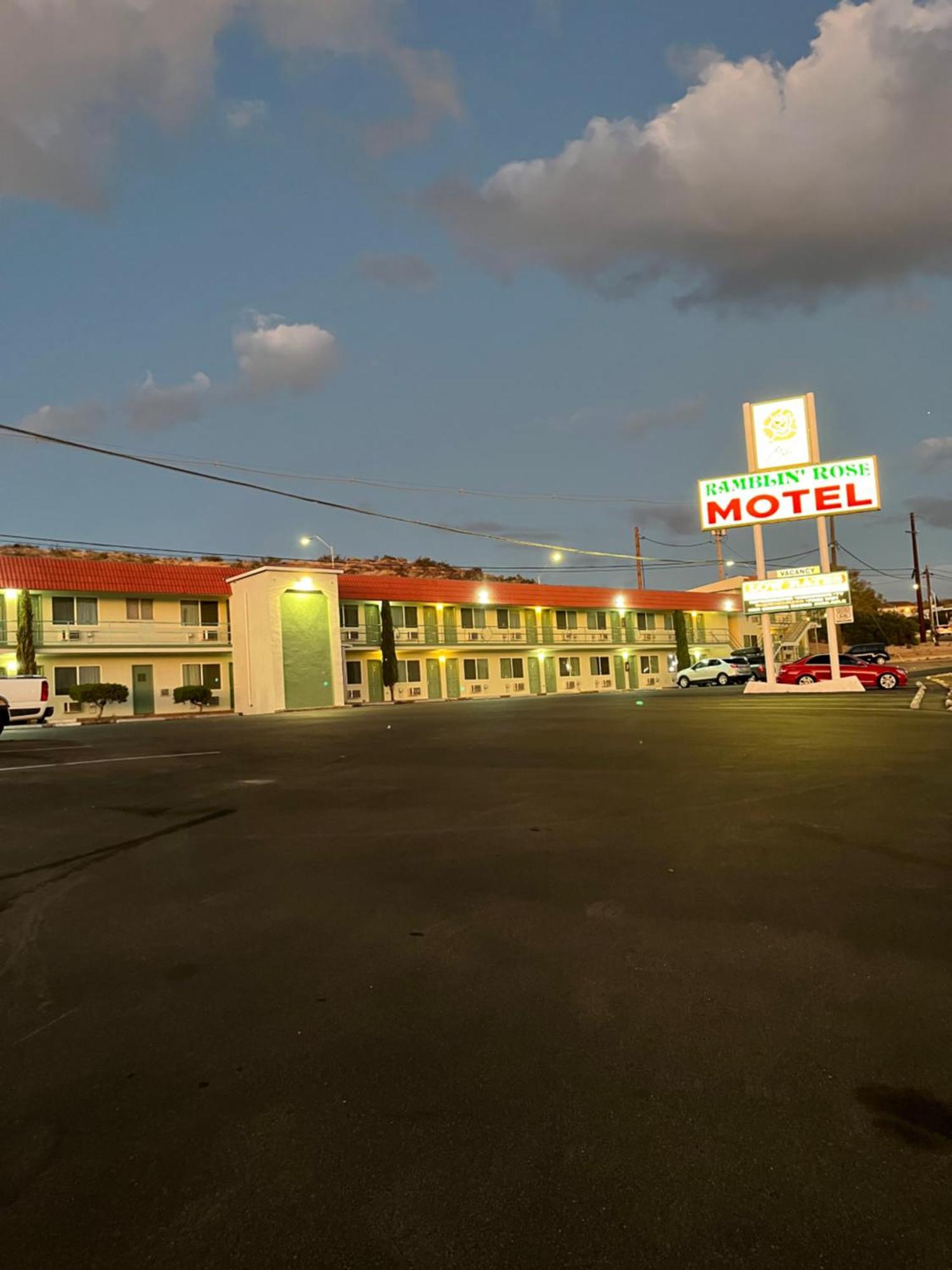 Ramblin Rose Motel Kingman Exterior photo